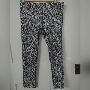 2/$25 Nike Dri Fit Women's Performance Leggings Black White Size Small